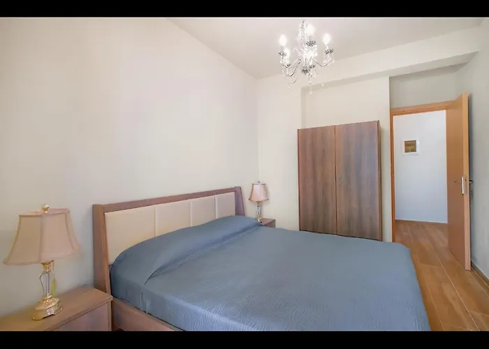 Pasithea House