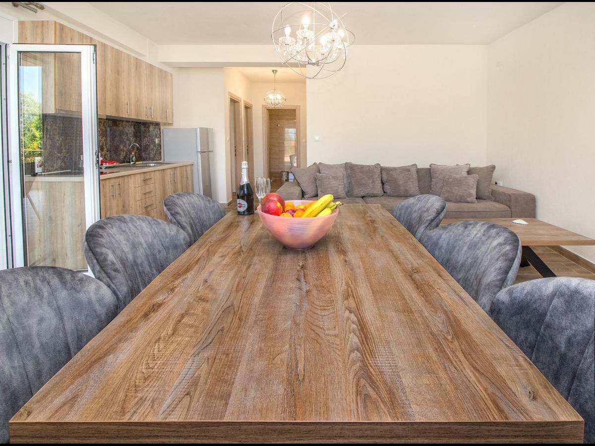 Pasithea House Apartment